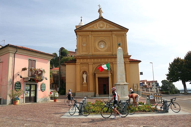 Best-bike-tour-in-Piedmont-Barolo-wine-area-2